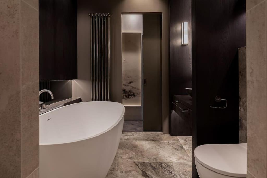 Alfred'S Ramsbottom - Suite One Bagian luar foto