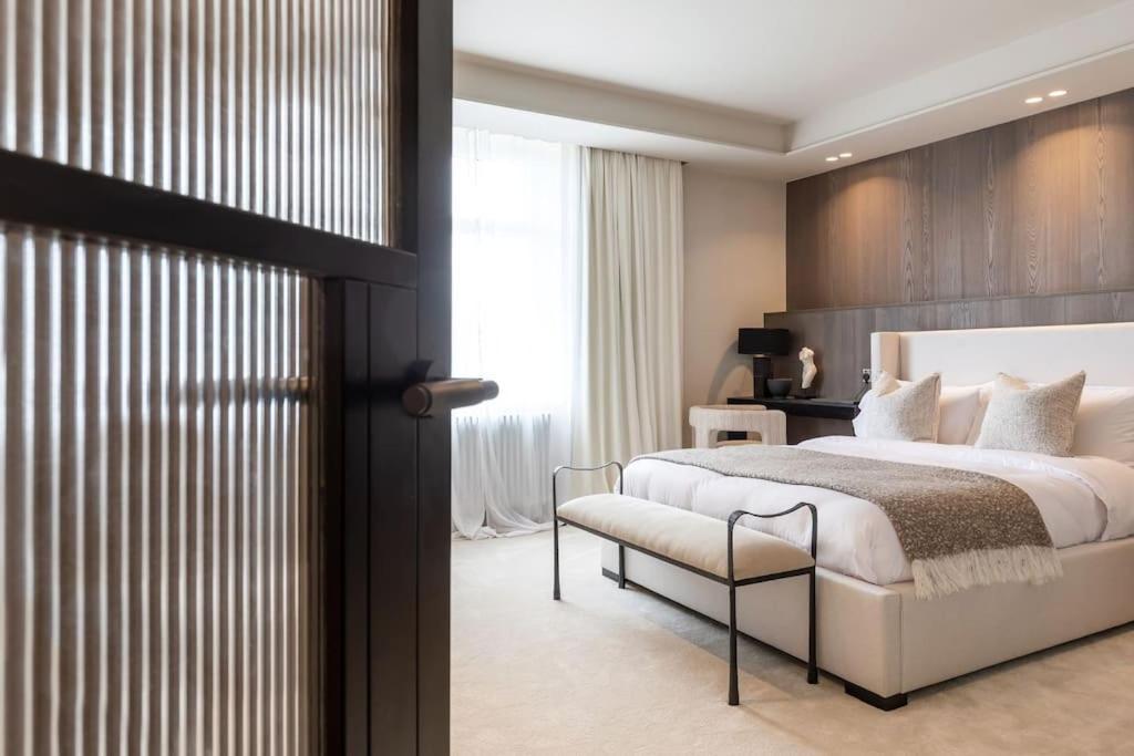 Alfred'S Ramsbottom - Suite One Bagian luar foto