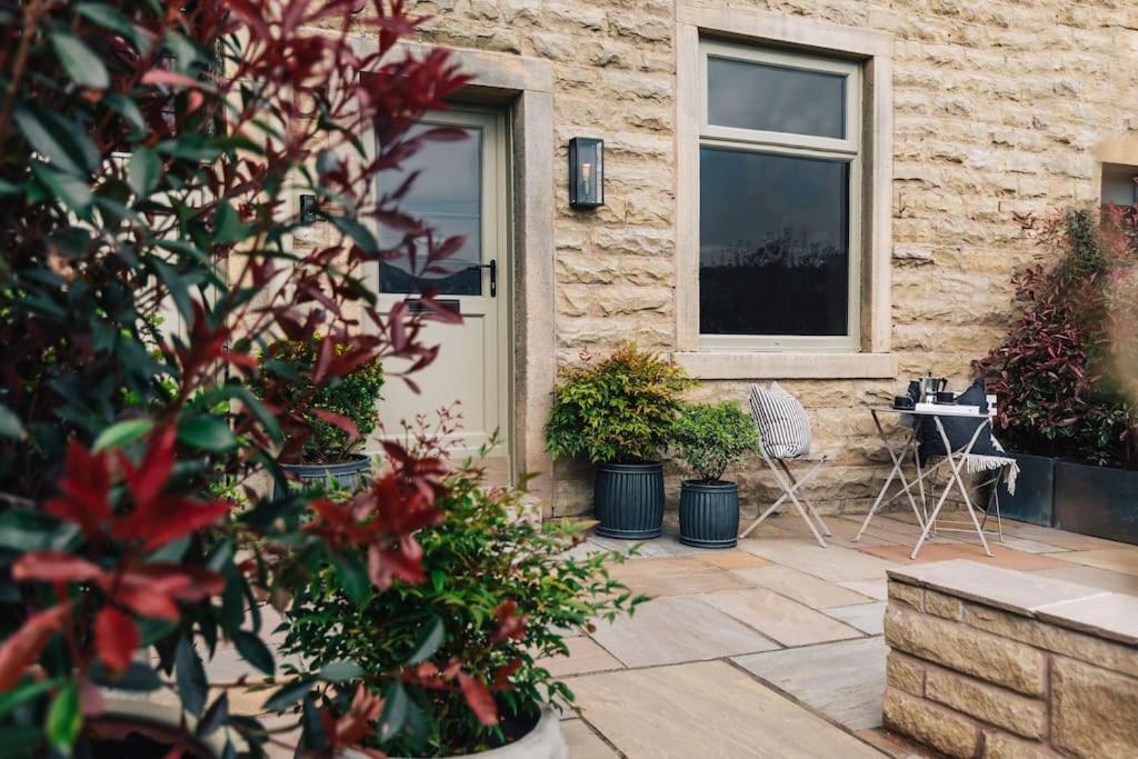 Alfred'S Ramsbottom - Suite One Bagian luar foto